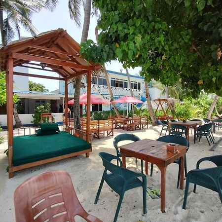 Batuta Maldives Surf View Hotel Thulusdhoo Kültér fotó