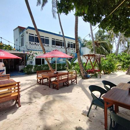 Batuta Maldives Surf View Hotel Thulusdhoo Kültér fotó
