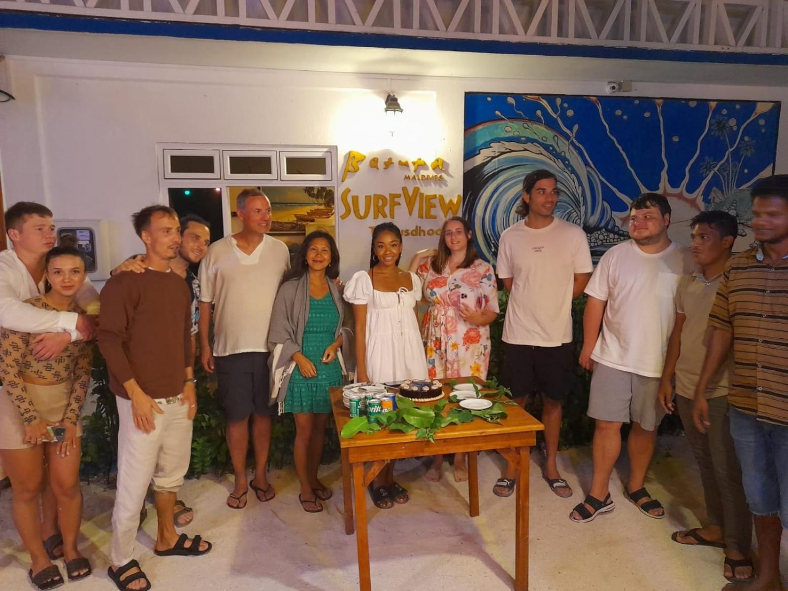Batuta Maldives Surf View Hotel Thulusdhoo Kültér fotó