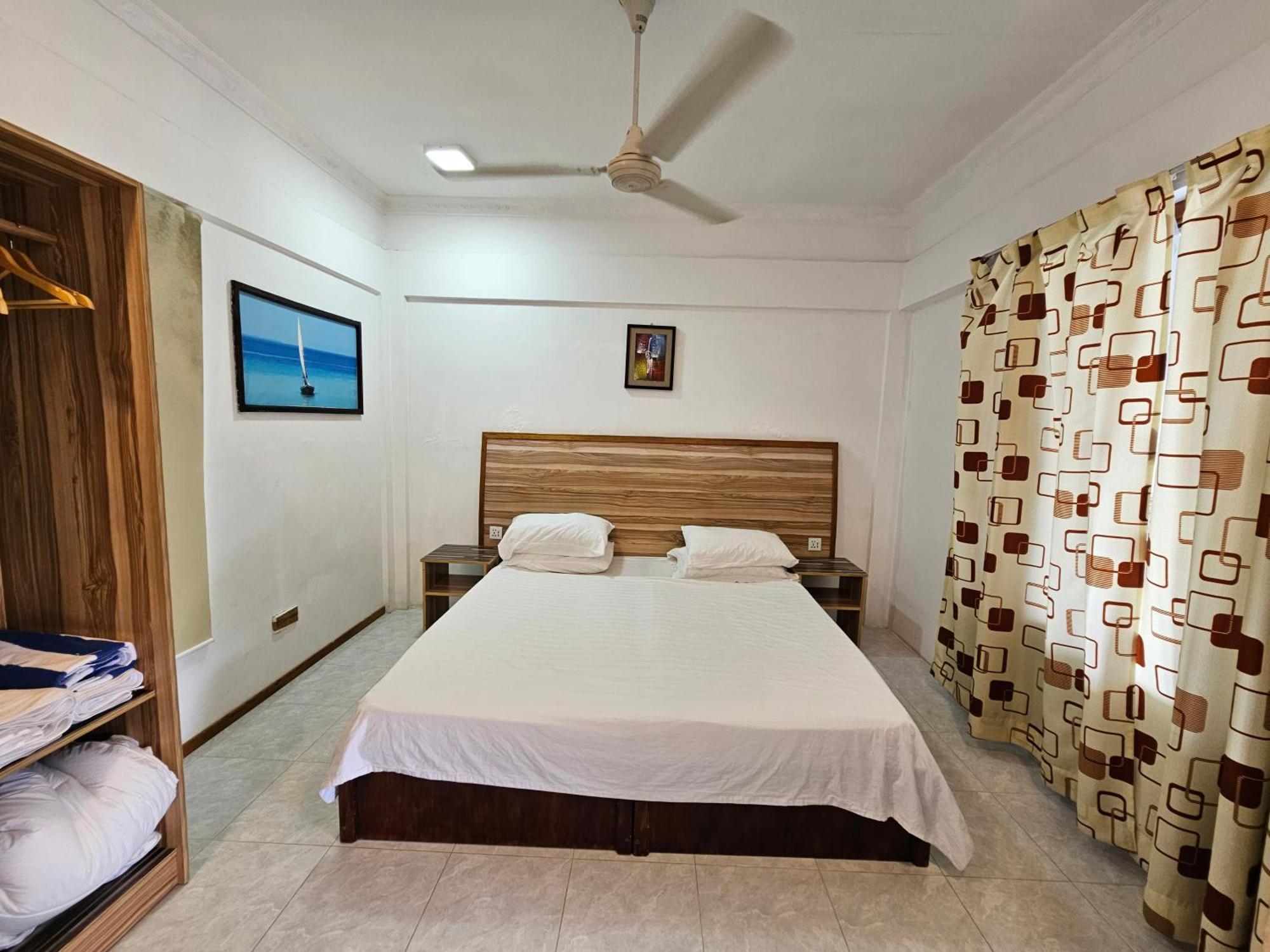 Batuta Maldives Surf View Hotel Thulusdhoo Szoba fotó
