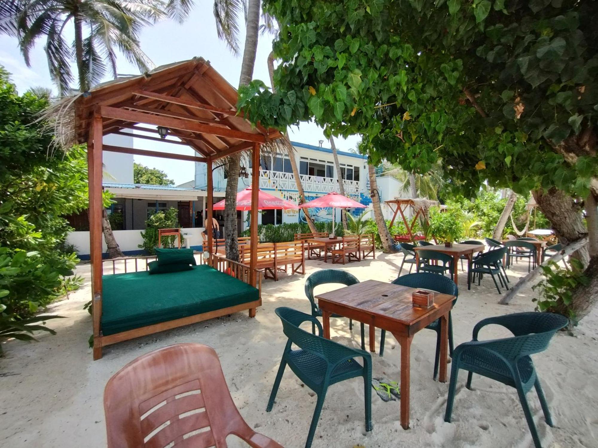 Batuta Maldives Surf View Hotel Thulusdhoo Kültér fotó