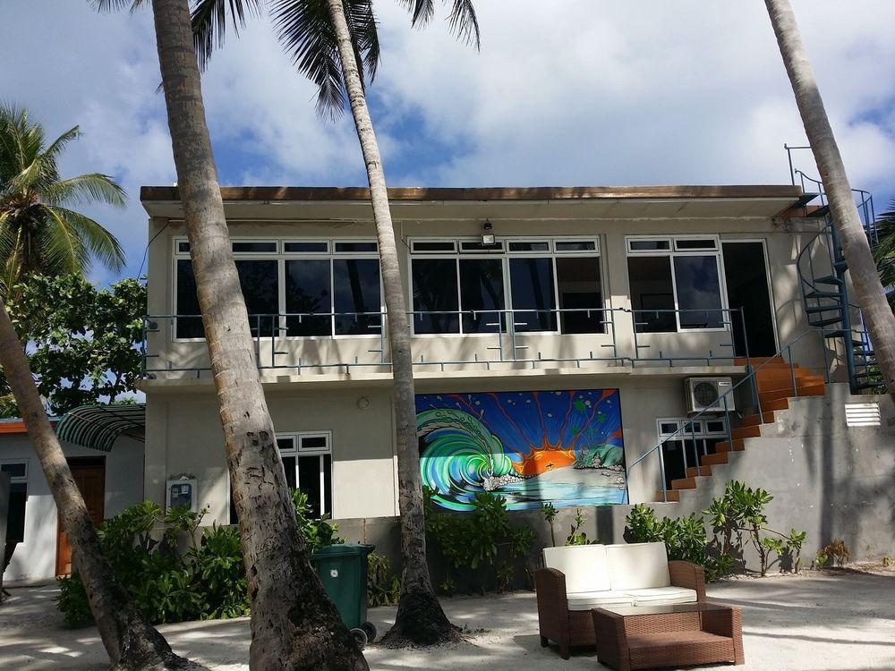 Batuta Maldives Surf View Hotel Thulusdhoo Kültér fotó