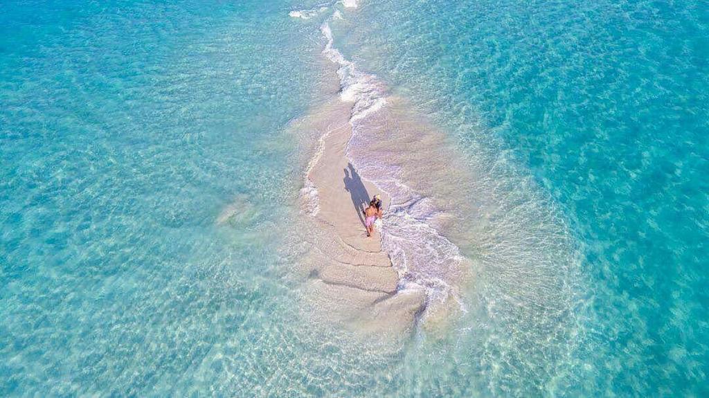 Batuta Maldives Surf View Hotel Thulusdhoo Kültér fotó