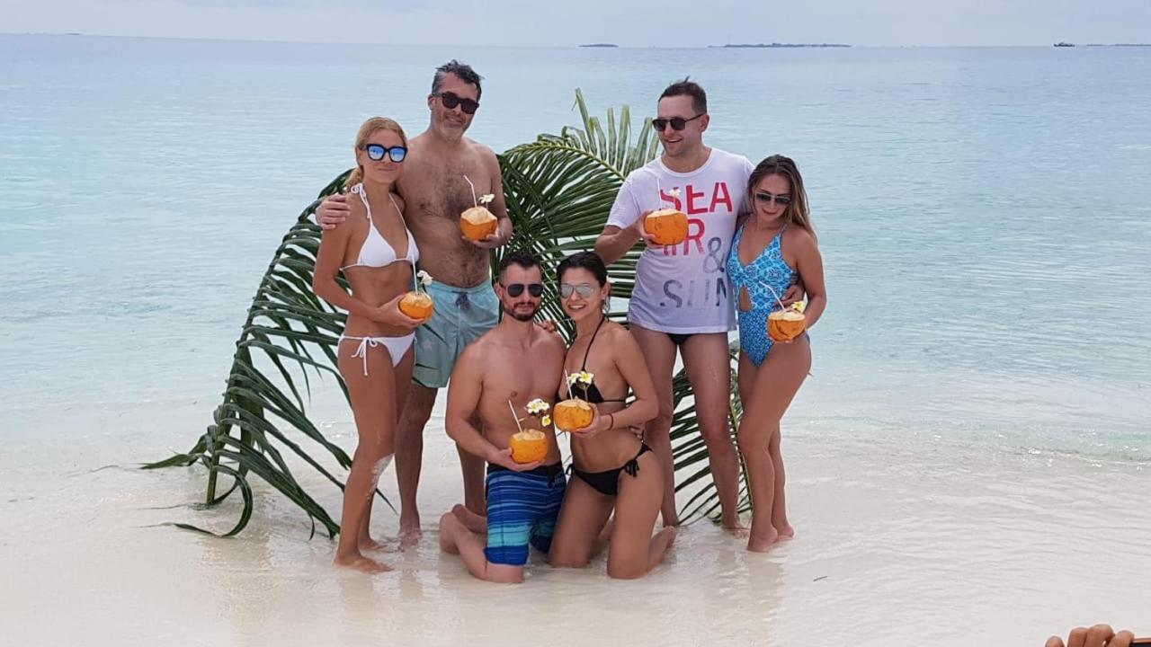 Batuta Maldives Surf View Hotel Thulusdhoo Kültér fotó